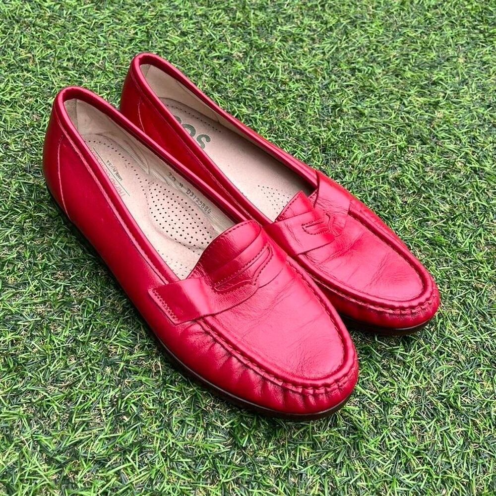 Vintage Sas Women's Red Loafers - Picture 2 of 8
